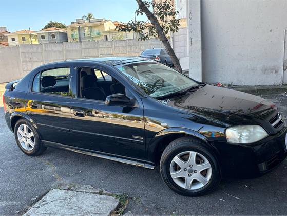 CHEVROLET ASTRA 2.0 MPFI ADVANTAGE 8V FLEX 4P MANUAL CHEVROLET ASTRA 2.0 MPFI ADVANTAGE 8V FLEX 4P MANUAL